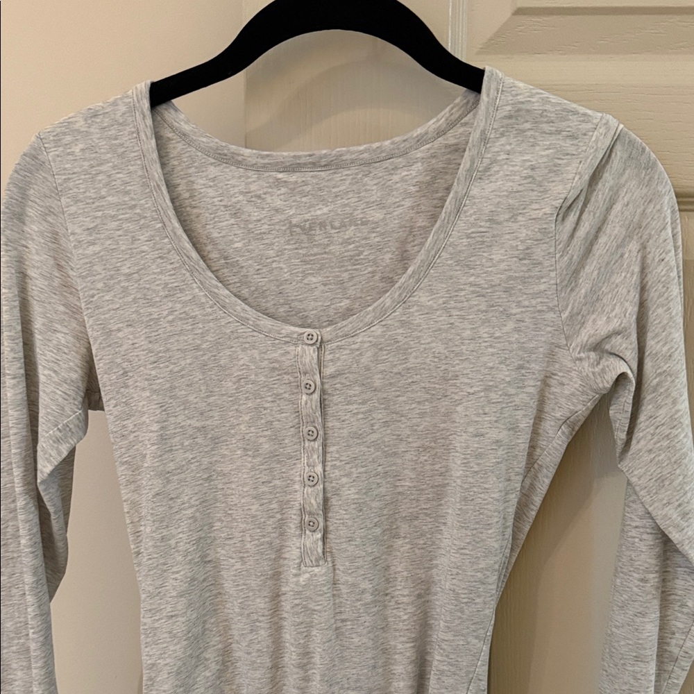Everlane Gray Long Sleeve Women's Bodysuit Sz Small - Picture 4 of 4